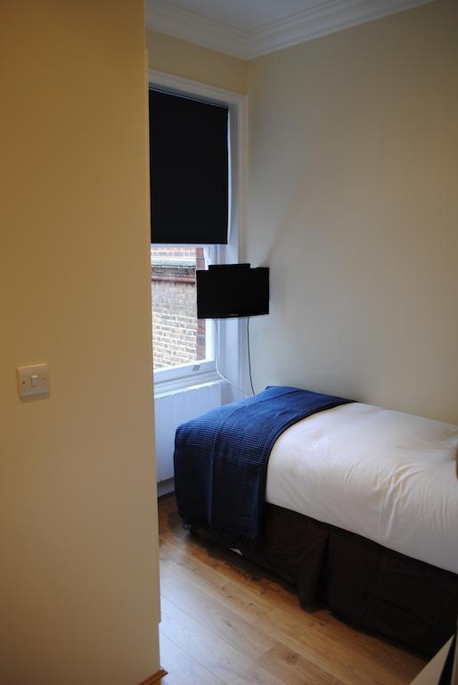 Astons Apartments London Rum bild